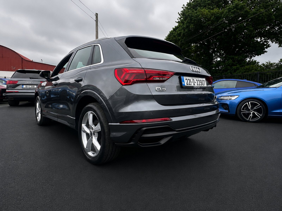 2022 Audi Q3 1.4L Petrol Plug-in Hybrid For Sale Images