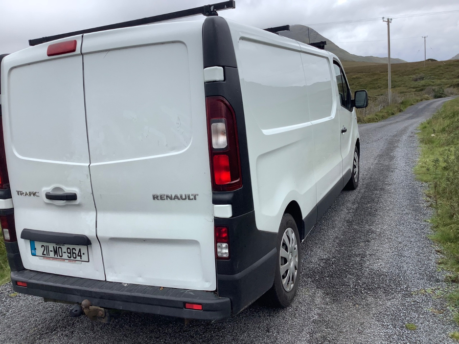 2021 Renault Trafic 2L Diesel For Sale Images