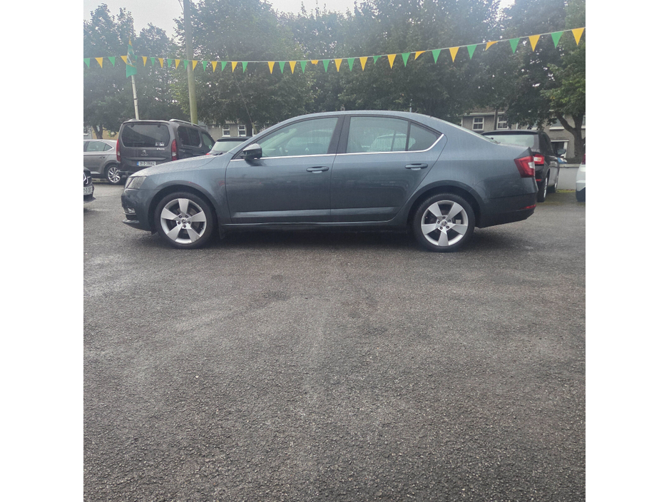 2017 Skoda Octavia 1L Petrol For Sale Images