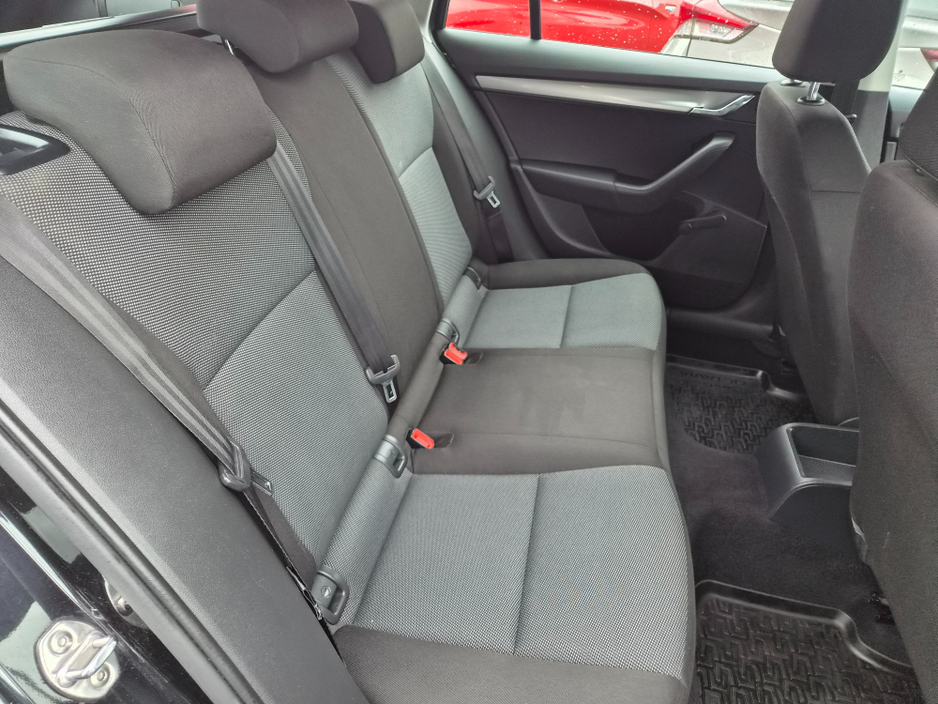 2017 Skoda Octavia 1.6L Diesel For Sale Images