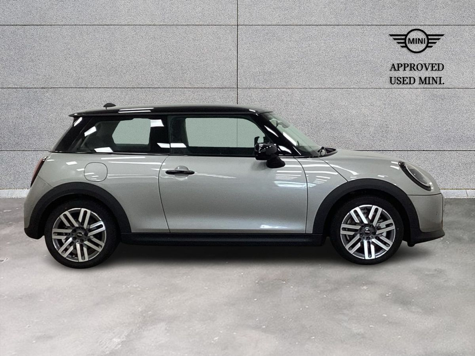 2026 MINI Hatch 1.5L Petrol For Sale Images