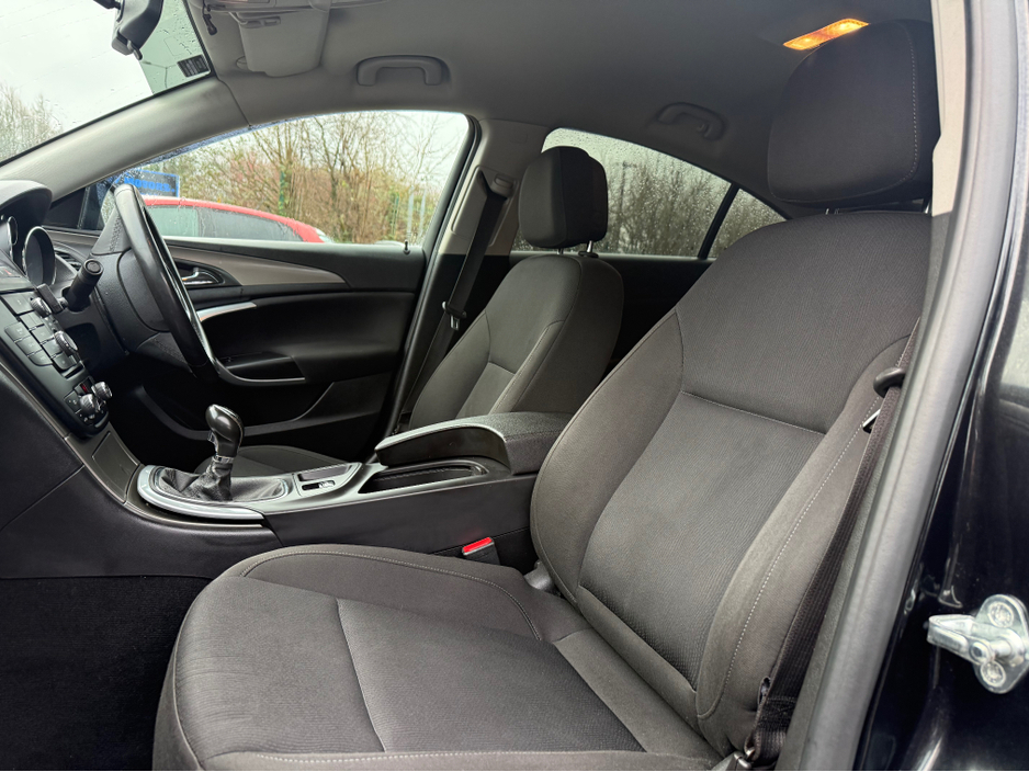 2013 Opel Insignia 2L Diesel For Sale Images