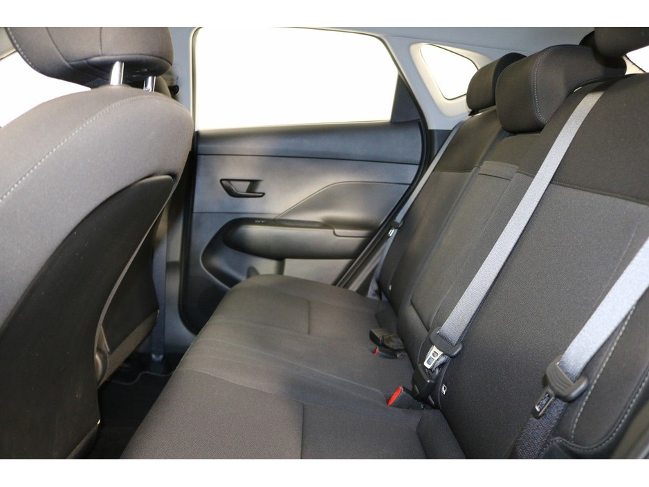 Hyundai Kona Hybrid Signature 1.6L Petrol Automatic Compact SUV — thumbnail 9
