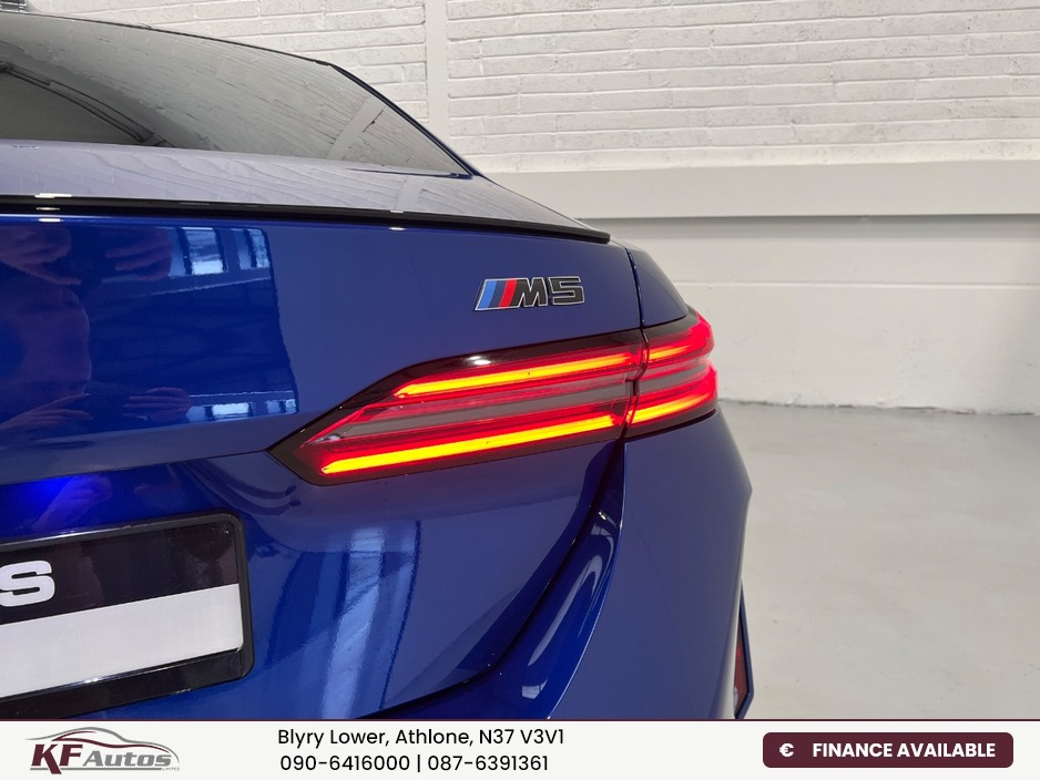 2025 BMW M5 4.5L Petrol Plug-in Hybrid For Sale Images