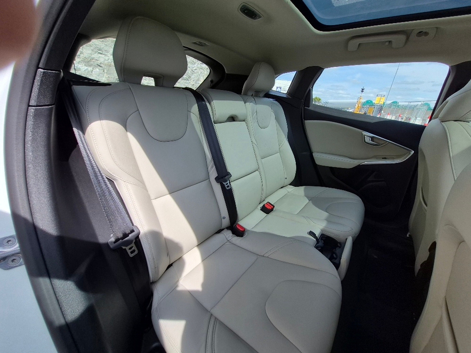 2019 Volvo V40 1.5L Petrol For Sale Images