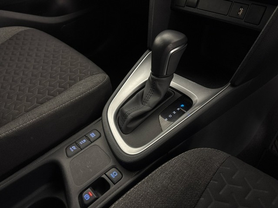Toyota Yaris Cross Luna Sport Hybrid — thumbnail 16