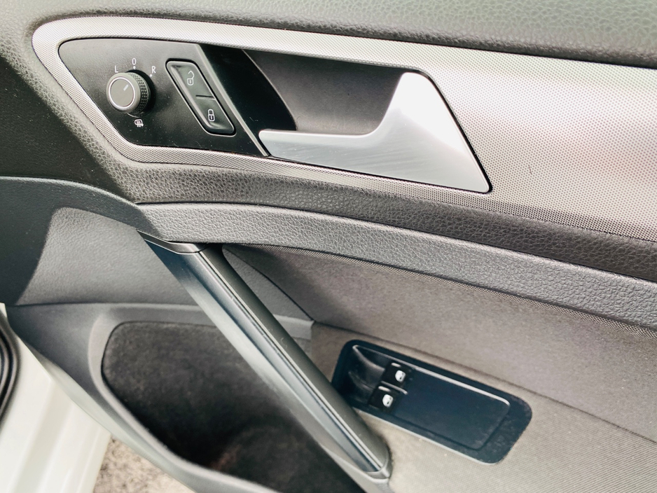 2019 Volkswagen Golf 1.6L Diesel For Sale Images