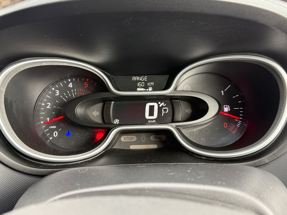 2021 Renault Trafic 2L Diesel For Sale Images