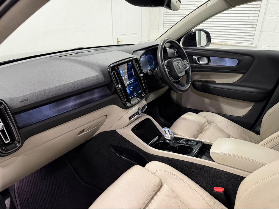 2022 Volvo XC40 1.5L Petrol Plug-in Hybrid For Sale Images
