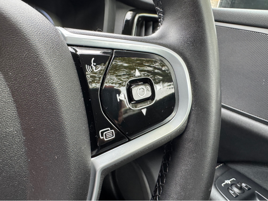 2021 Volvo V60 2L Petrol Plug-in Hybrid For Sale Images