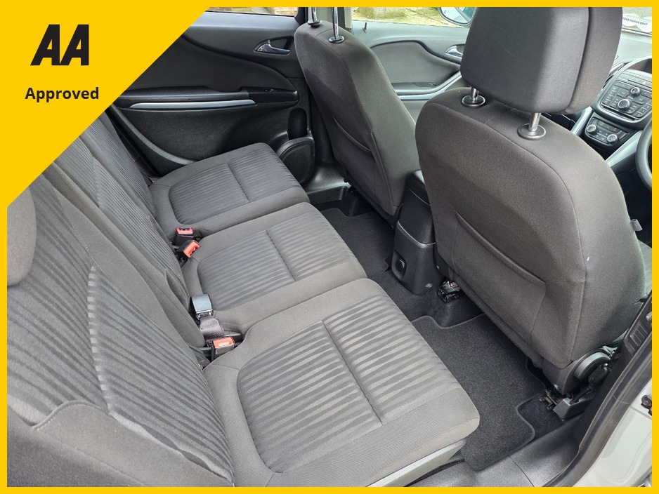 2017 Opel Zafira 1.6L Diesel For Sale Images