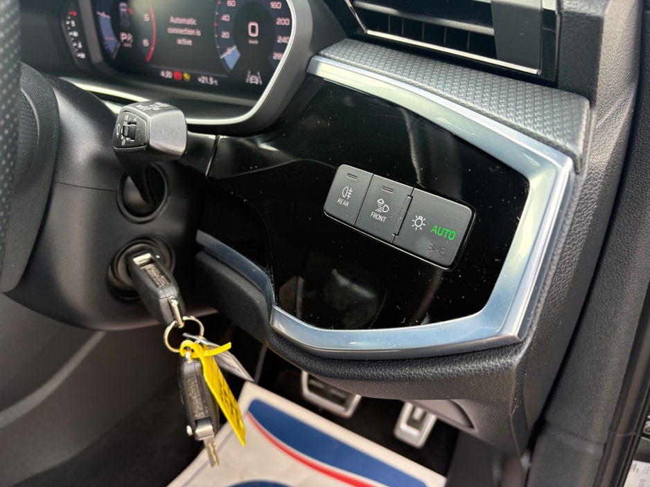 2021 Audi Q3 2L Diesel For Sale Images