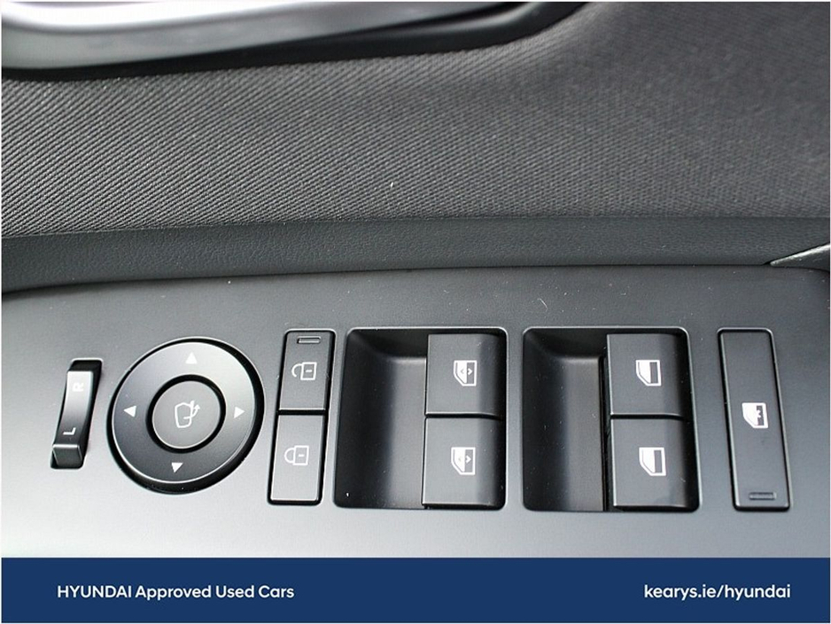 Hyundai Kona 1.6 HYBRID Elegance Auto — thumbnail 24