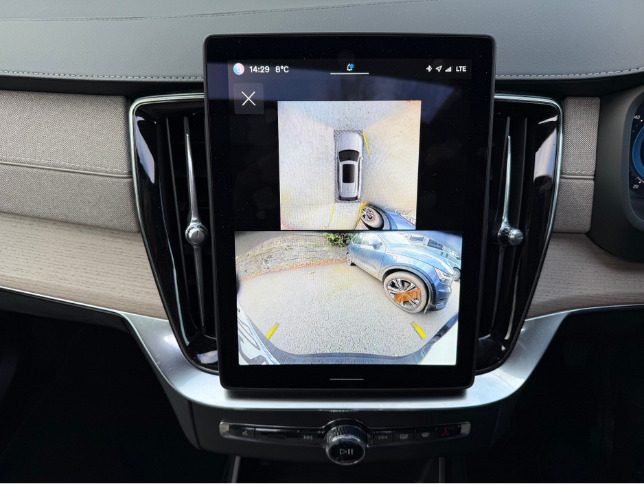 2025 Volvo XC90 2L Petrol Plug-in Hybrid For Sale Images