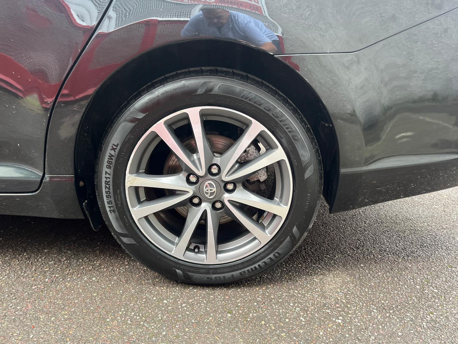 2013 Toyota Avensis 2L Diesel For Sale Images
