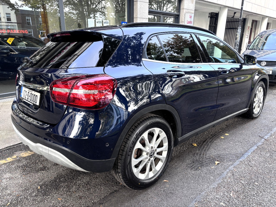2017 Mercedes-Benz GLA Class 1.6L Petrol For Sale Images