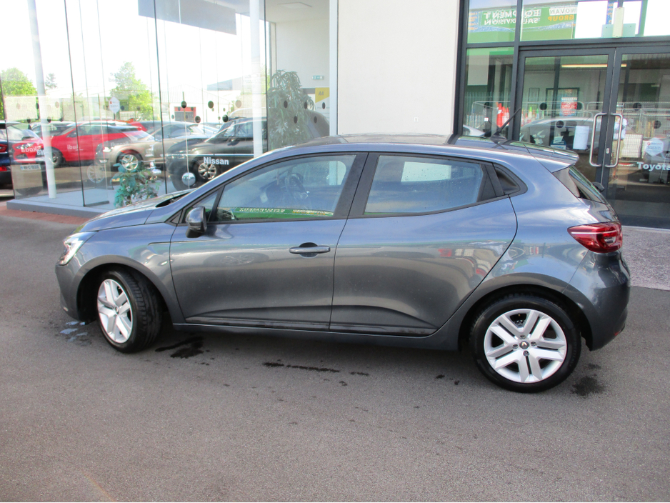 2022 Renault Clio 1L Petrol For Sale Images