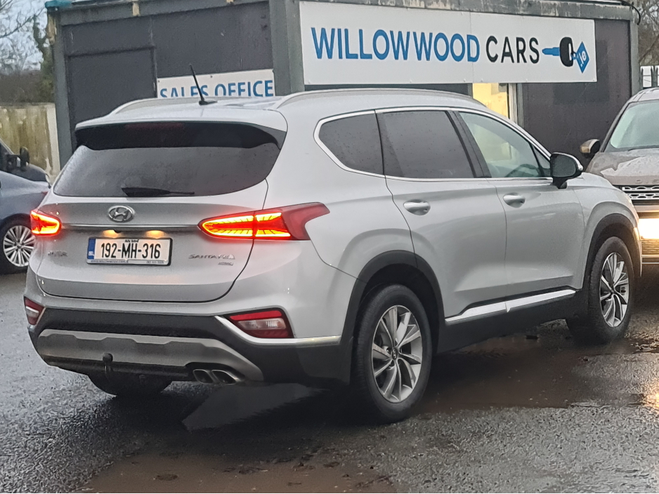 2019 Hyundai Santa Fe 2.2L Diesel For Sale Images