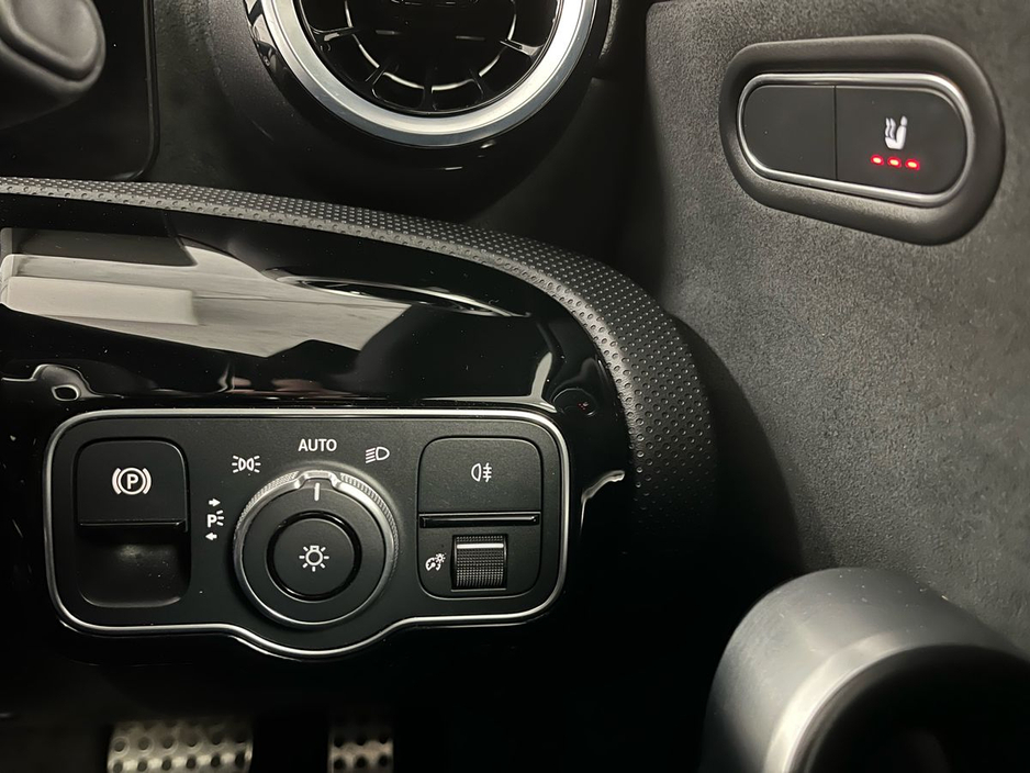 Mercedes-Benz CLA Class 180 AMG - 18 Inch Alloys - Reversing Camera - Climate Control - Heated Seats - Auto Lights/Wipers - €35,950 or €36,900 with Supagard Vehicle Protection & GAP Insurance — thumbnail 20