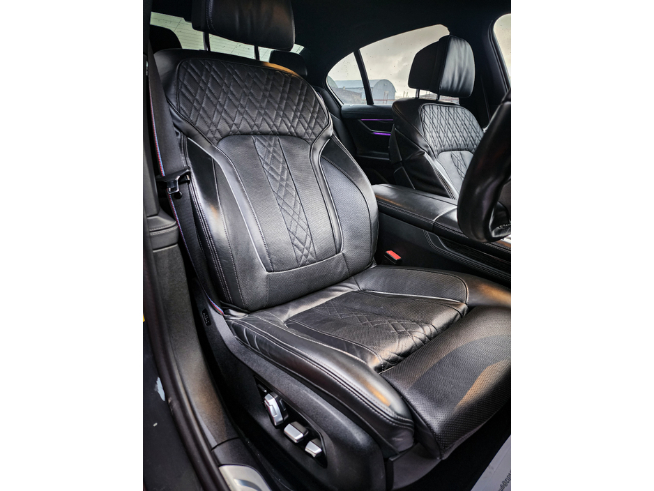 2021 BMW 7 Series 3L Petrol Plug-in Hybrid For Sale Images