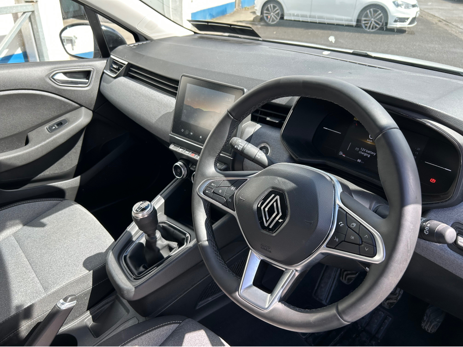 2024 Renault Clio 1L Petrol For Sale Images