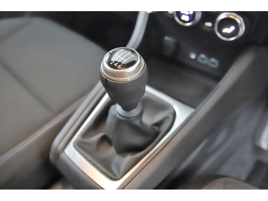 Renault Captur 1.0 TCE EVOLUTION 6SPD BI-TONE ROOF — thumbnail 19