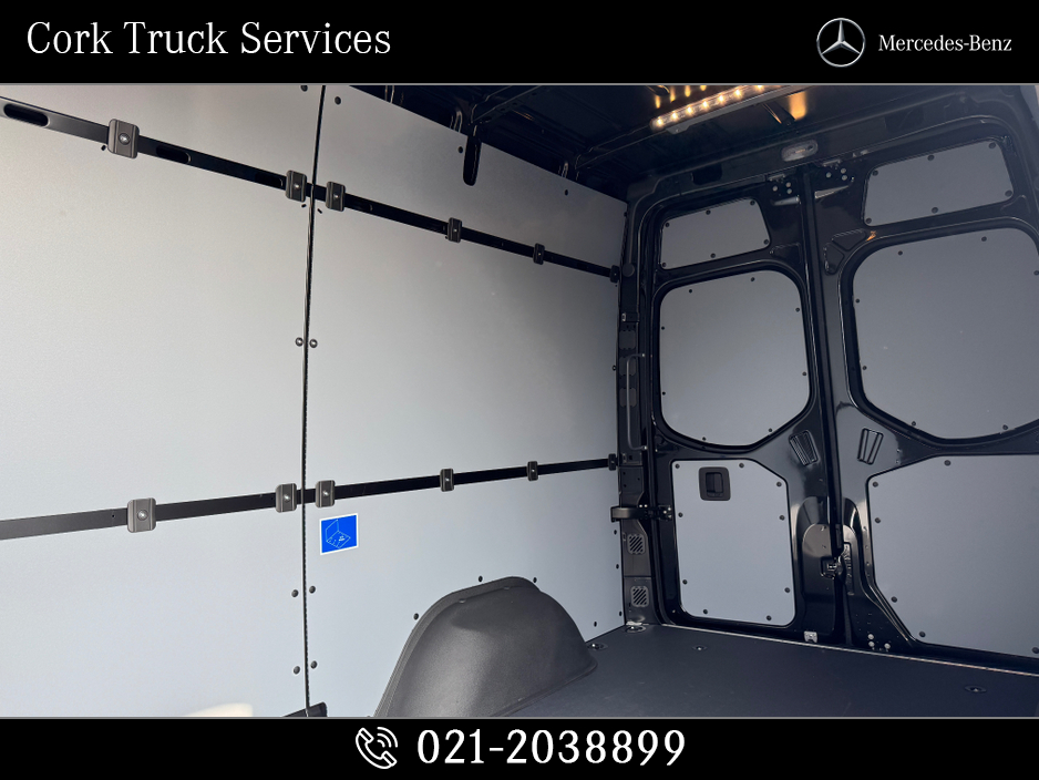Used Mercedes-Benz Sprinter 319.36 Select Automatic  (2025)