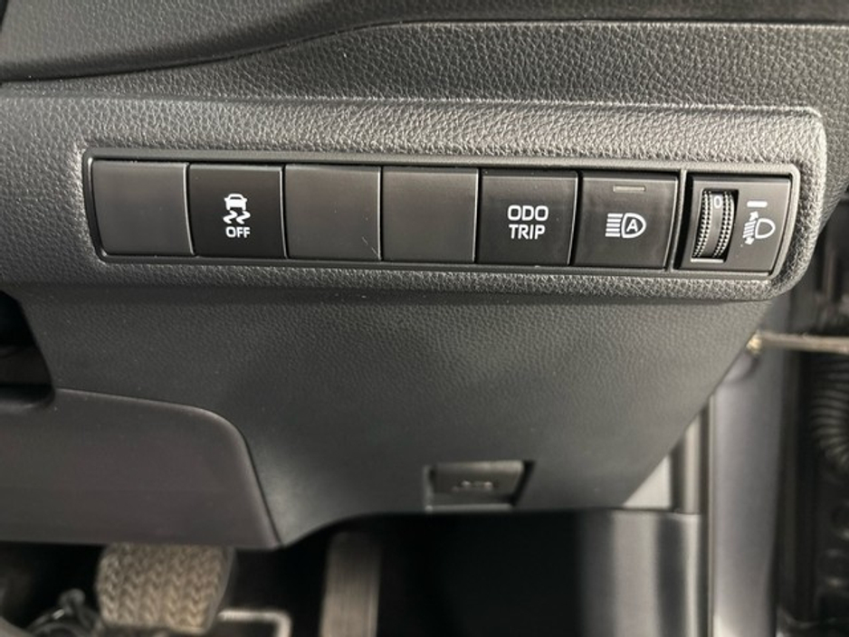 Toyota Corolla LUNA SALOON 4DR AUTO — thumbnail 16