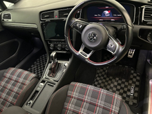 2018 Volkswagen Golf 2L Petrol For Sale Images