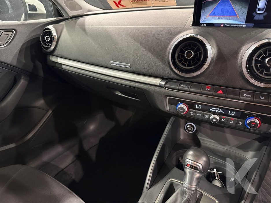 Audi A3 1.4 AUTOMATIC SALOON - FACTORY ALLOYS - CRUISE CONTOL - REAR CAMERA — thumbnail 24