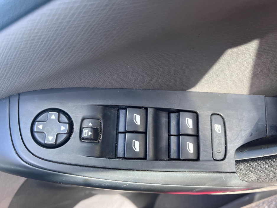 2014 Citroen C4 Picasso 1.6L Diesel For Sale Images