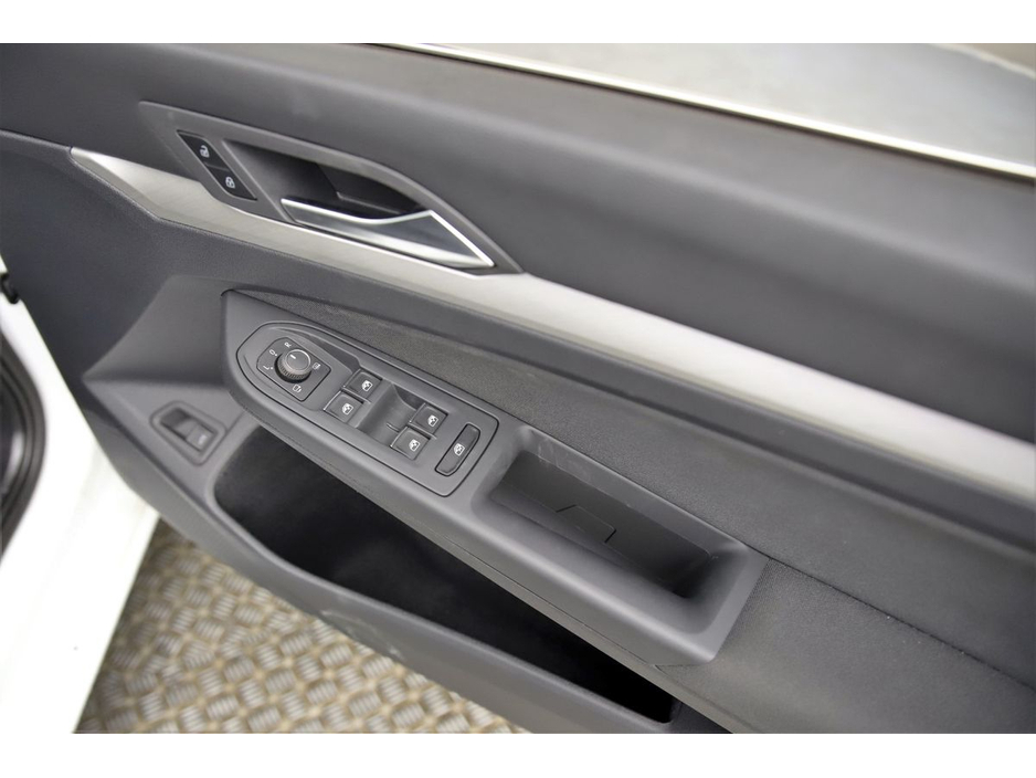 Volkswagen Golf *Just Reduced* 1.0 ETSI DSG MK8 VARIANT MILD-HYBRID 110BHP *HUP*IQ LIGHTS* — thumbnail 27