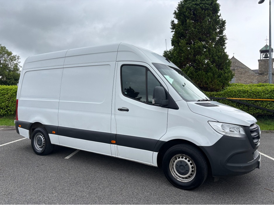 2020 Mercedes-Benz Sprinter 2.1L Diesel For Sale Images