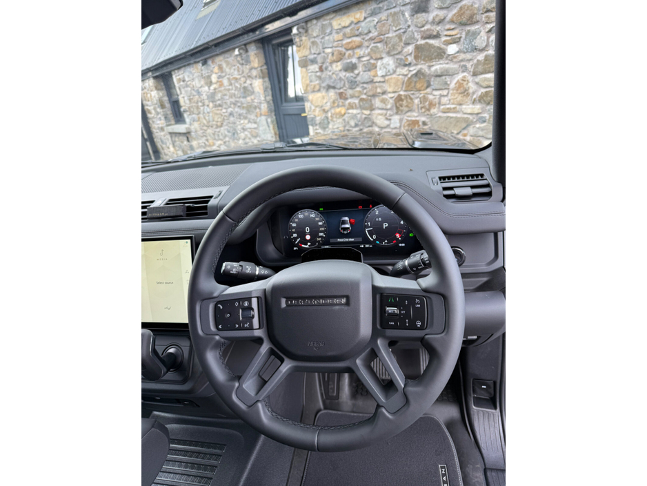 2026 Land Rover Defender 3L Diesel For Sale Images