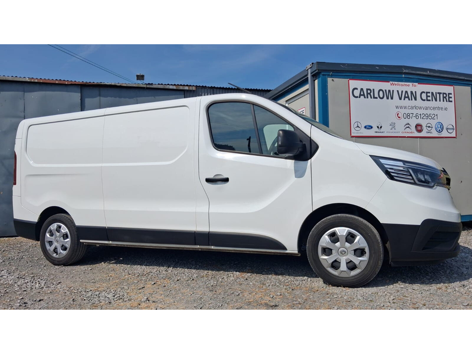 2023 Renault Trafic 2L Diesel For Sale Images
