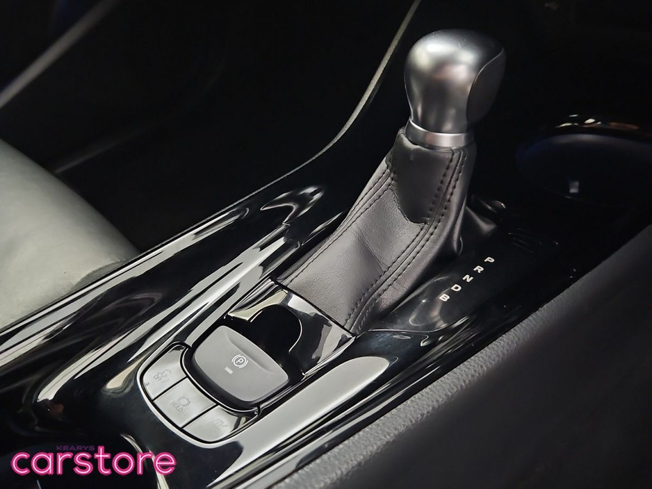 Toyota C-HR 1.8 HYBRID Auto — thumbnail 19