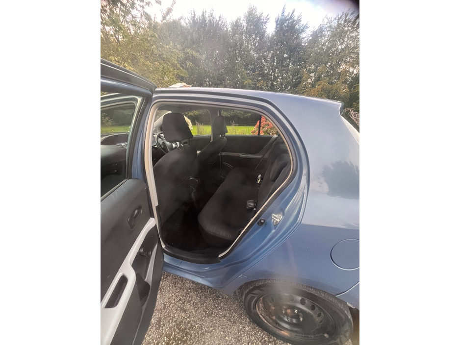 Toyota Yaris NG 1.0L LUNA 5DR — thumbnail 6