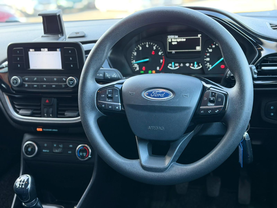 Ford Fiesta 1.1 ZETEC - SERVICE HIST / NEW NCT — thumbnail 12