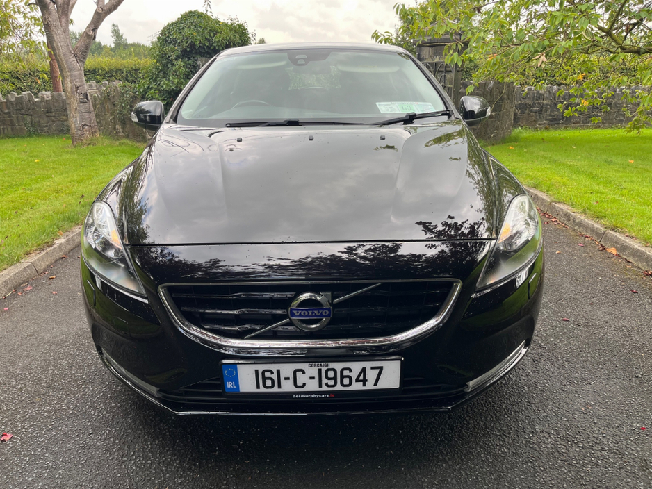 2016 Volvo V40 2L Petrol For Sale Images