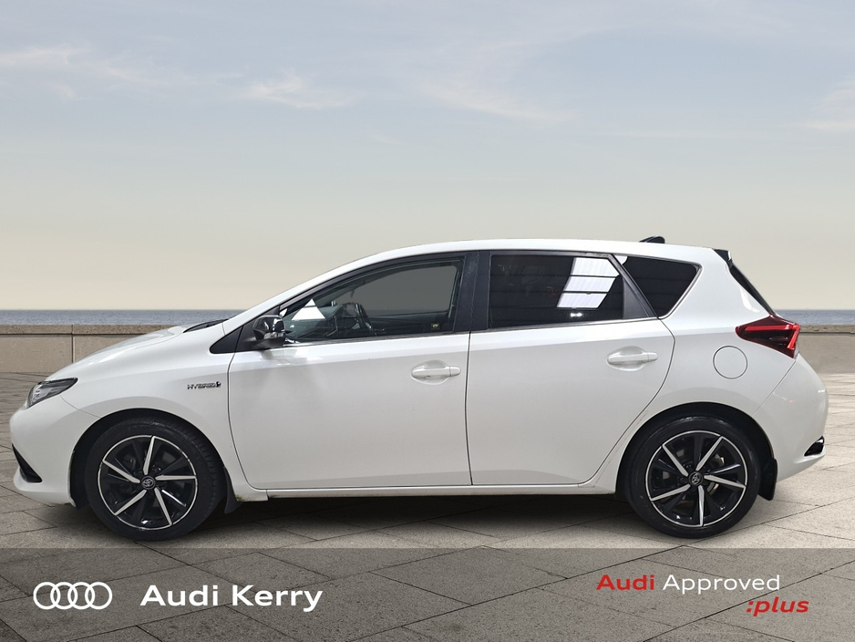Toyota Auris HYBRID LUNA SPORT 4DR AUTO — thumbnail 4