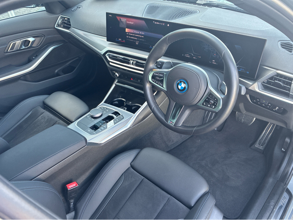 2024 BMW 3 Series 2L Petrol Plug-in Hybrid For Sale Images