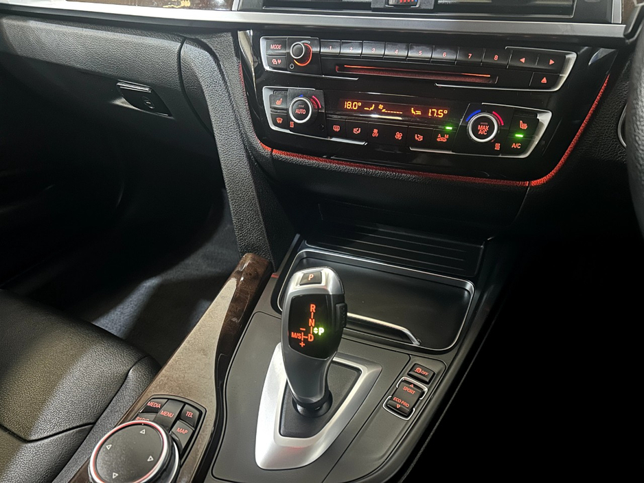 BMW 3 Series 320D AUTO LUXURY MODEL — thumbnail 11
