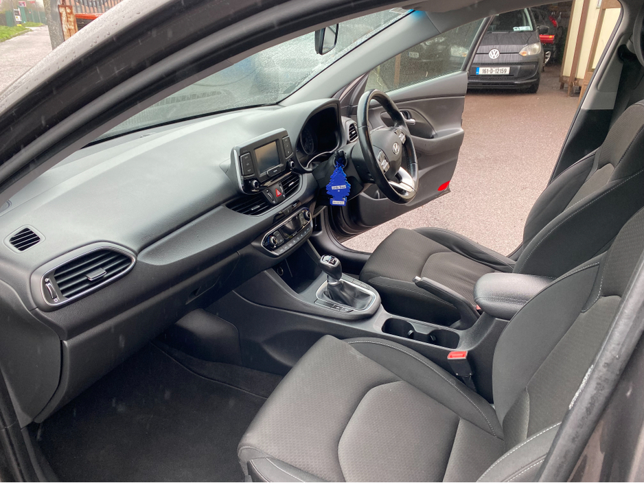 2017 Hyundai i30 1.6L Diesel For Sale Images