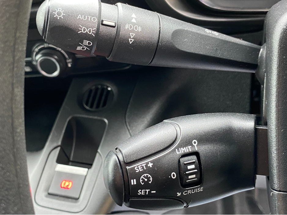 2020 Peugeot Partner 1.5L Diesel For Sale Images