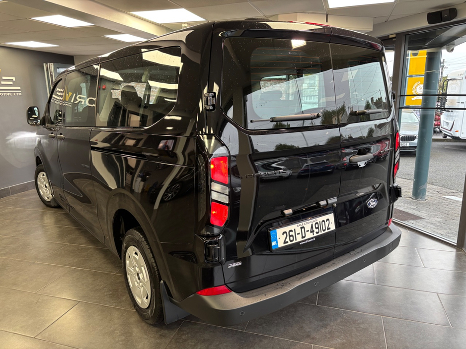 2026 Ford Transit Custom 2.5L Petrol Plug-in Hybrid For Sale Images