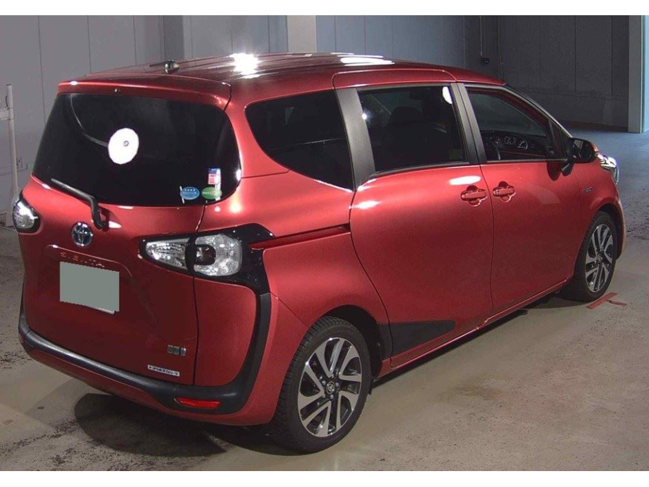 Toyota Sienta 1.5 Petrol Hybrid X Auto — thumbnail 4
