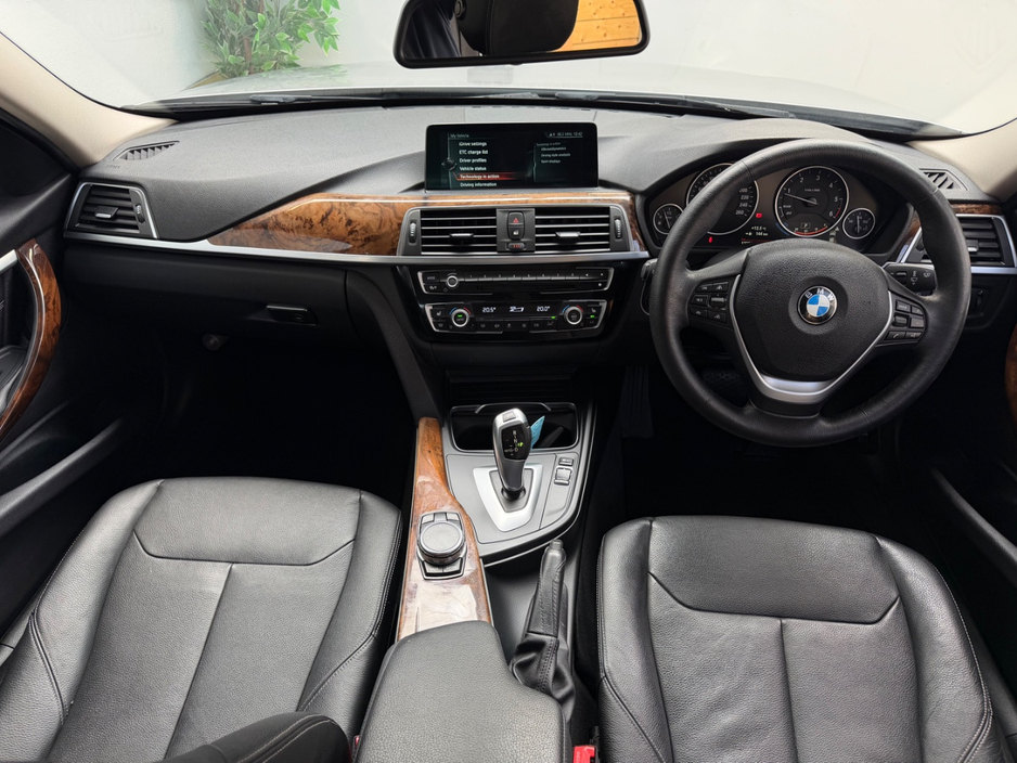 BMW 3 Series 320D SE LUXURY DIESEL AUTOMATIC // FULL HEATED ELECTRIC LEATHER // LANE ASSIST // PRIVACY PACK // STUNNING EXAMPLE // AA APPROVED 2026 — thumbnail 32