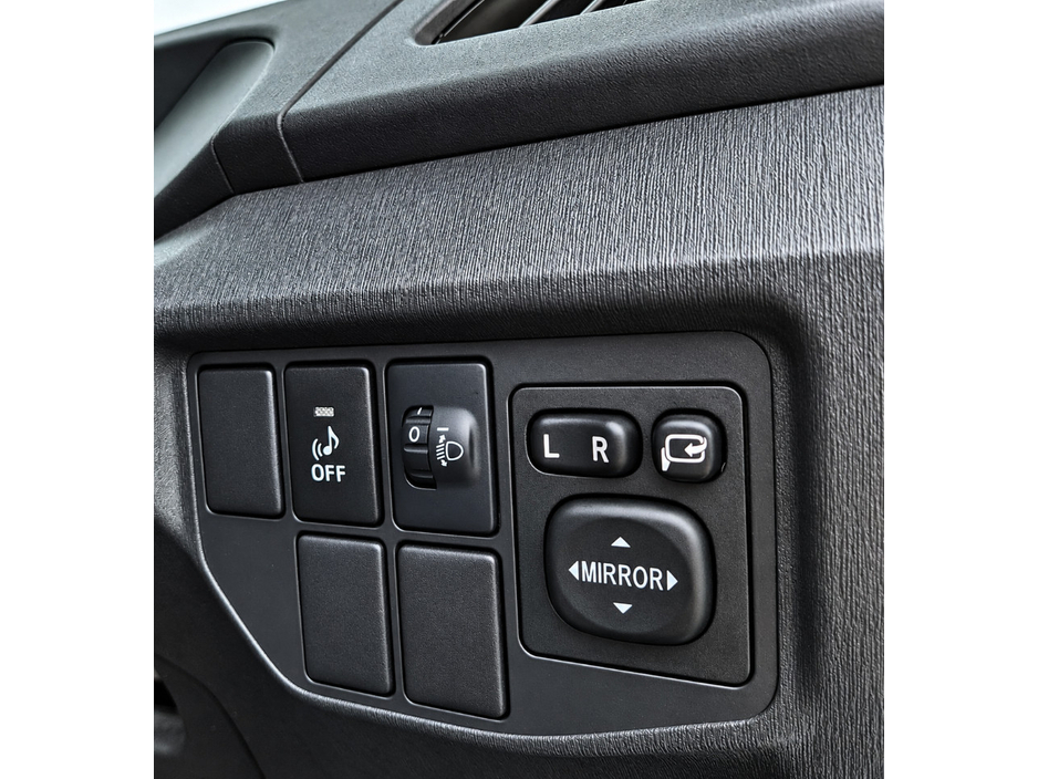 2014 Toyota Prius 1.8L Petrol Hybrid For Sale Images