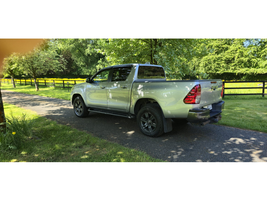 2023 Toyota Hilux 2.4L Diesel For Sale Images
