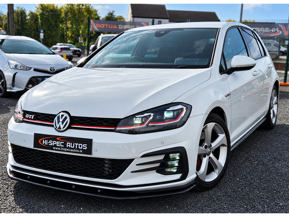 2018 Volkswagen Golf 2L Petrol For Sale Images